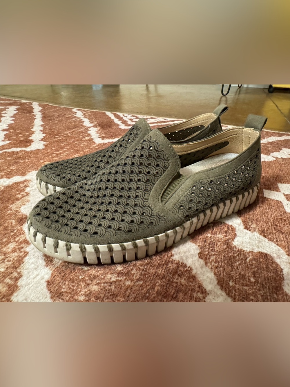 Ilse Jacobsen Women's Tulip 140WOM-410 Slip-on Shoe Army green sz 37